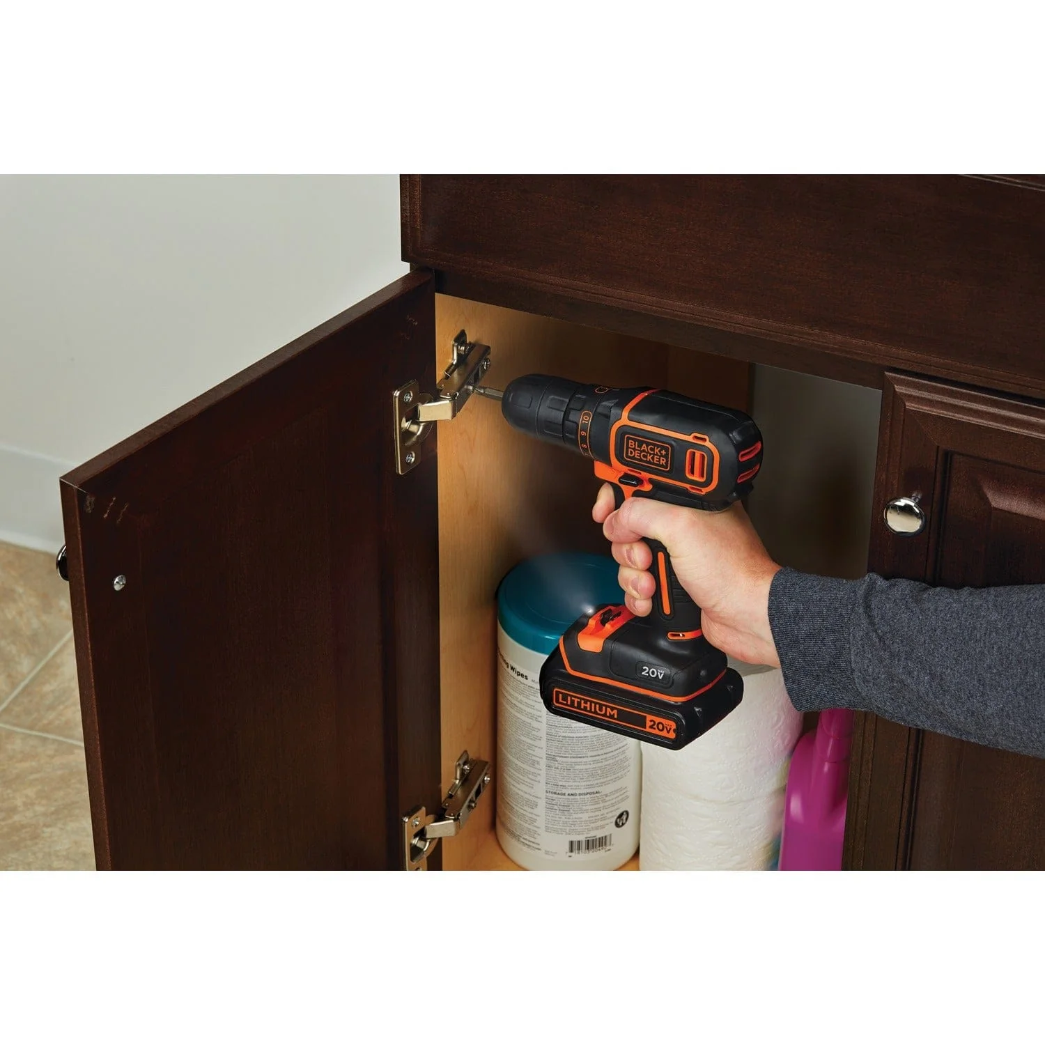 Black+Decker 20-Volt MAX* Lithium Single-Speed Drill/Driver - Image 2