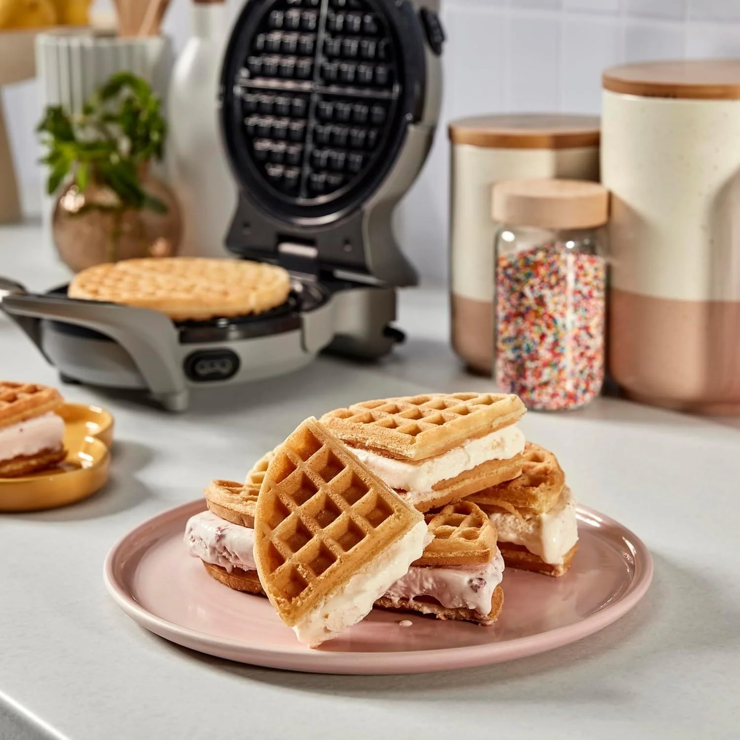 Cuisinart 2-in-1 Waffle Maker with Removable Plates - Certified Refurbished - Image 5