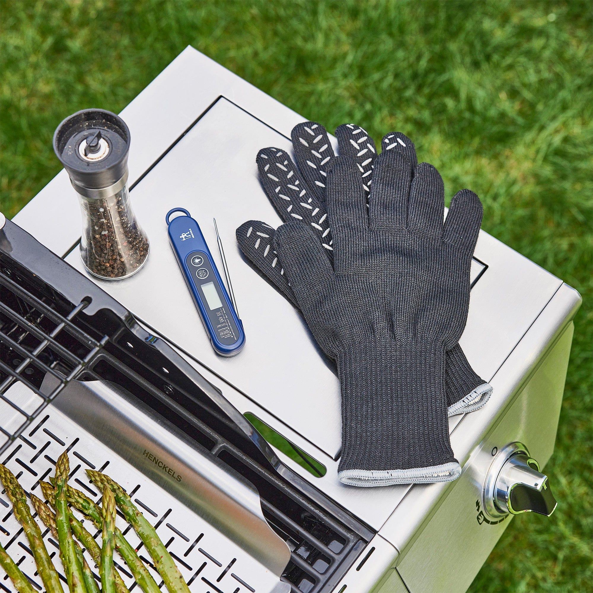 Henckels BBQ Heat Resistant Grill Gloves - Image 4