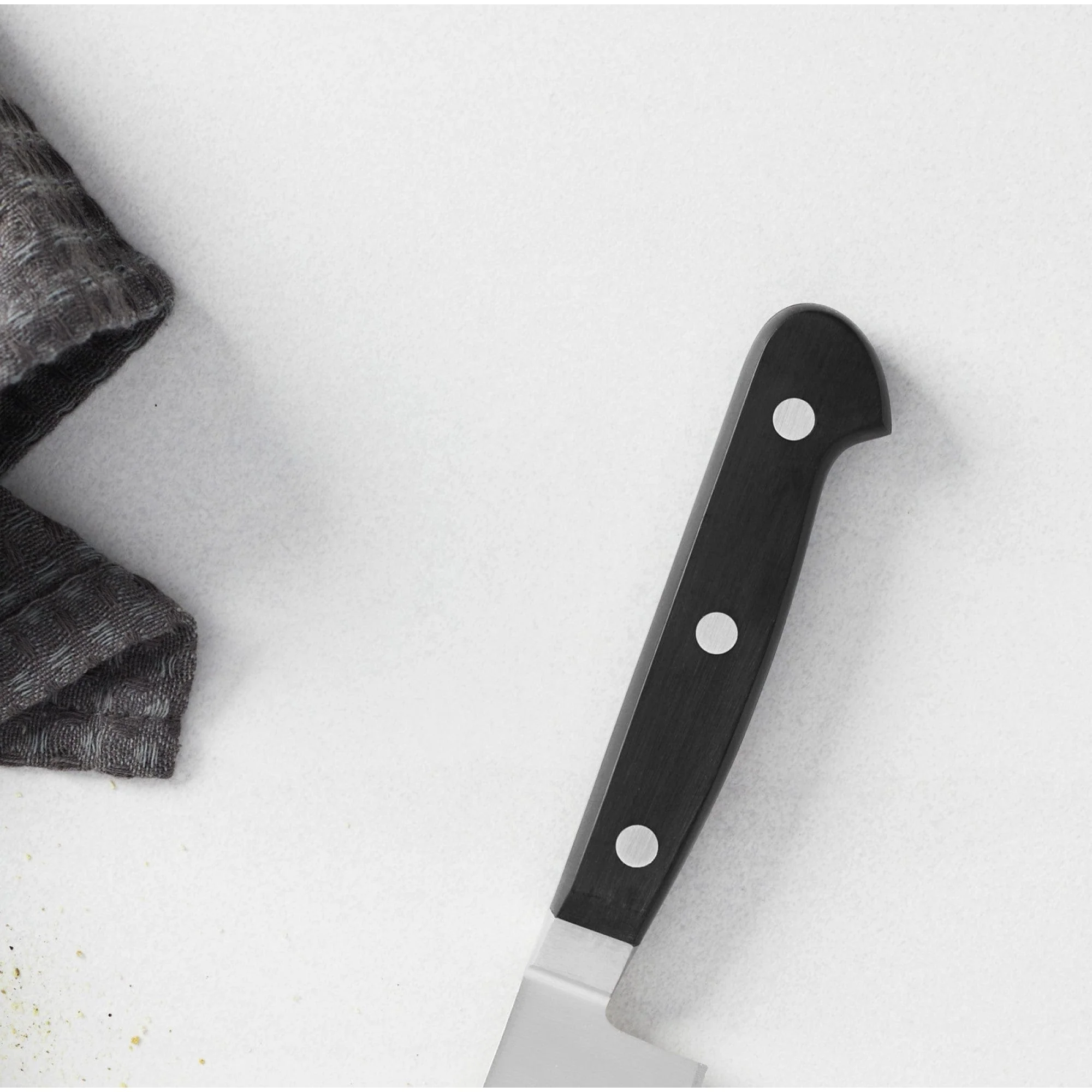 Henckels Classic 6-inch Utility Knife - Image 4