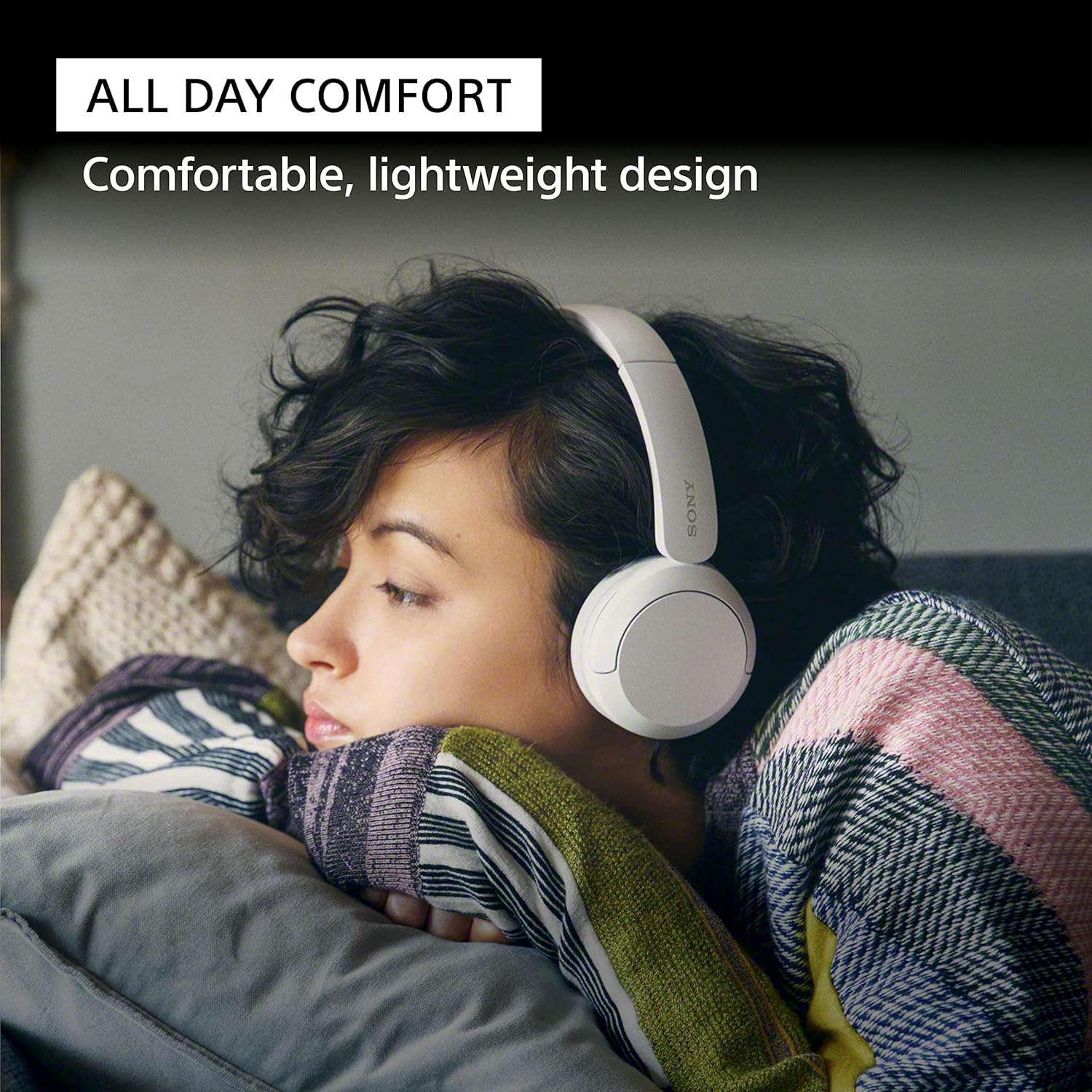 Sony Wireless Headphones with Microphone, Black - Image 3