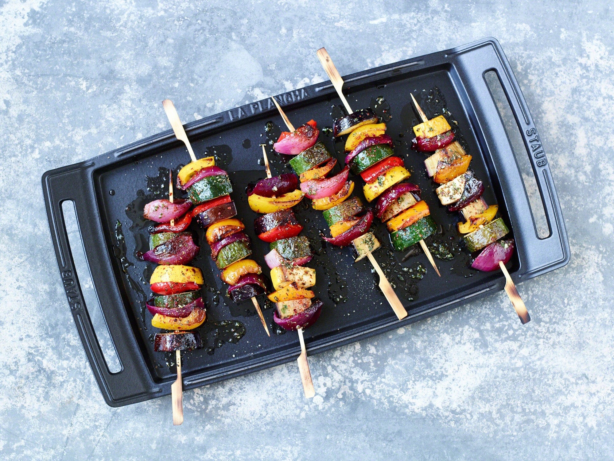 Staub Cast Iron 18.5 x 9.8-inch Plancha/Double Burner Griddle - Image 4