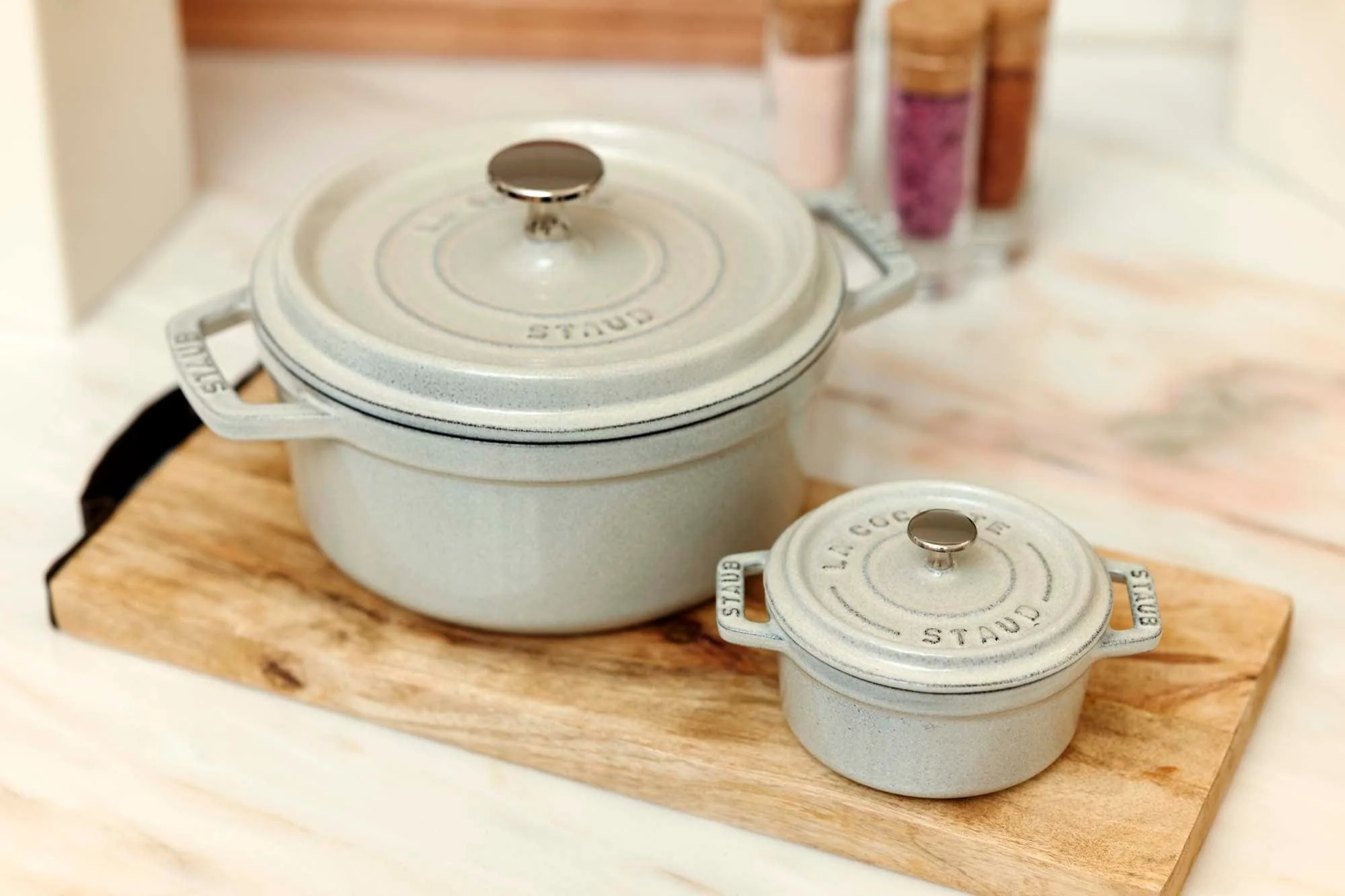 Staub Cast Iron 2.75-qt Round Cocotte, Dutch Oven - White Truffle - Image 4