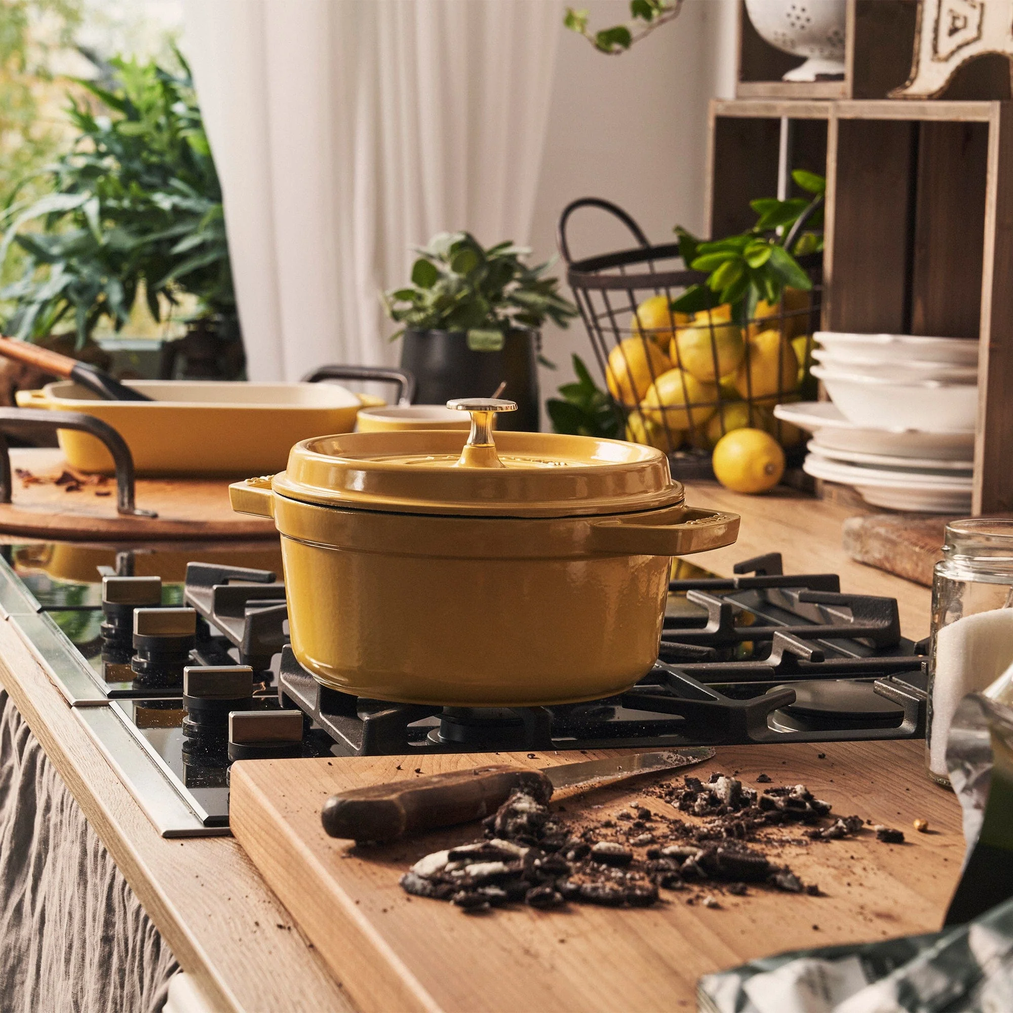 Staub Cast Iron 4-qt Round Dutch Oven - Citron - Image 2