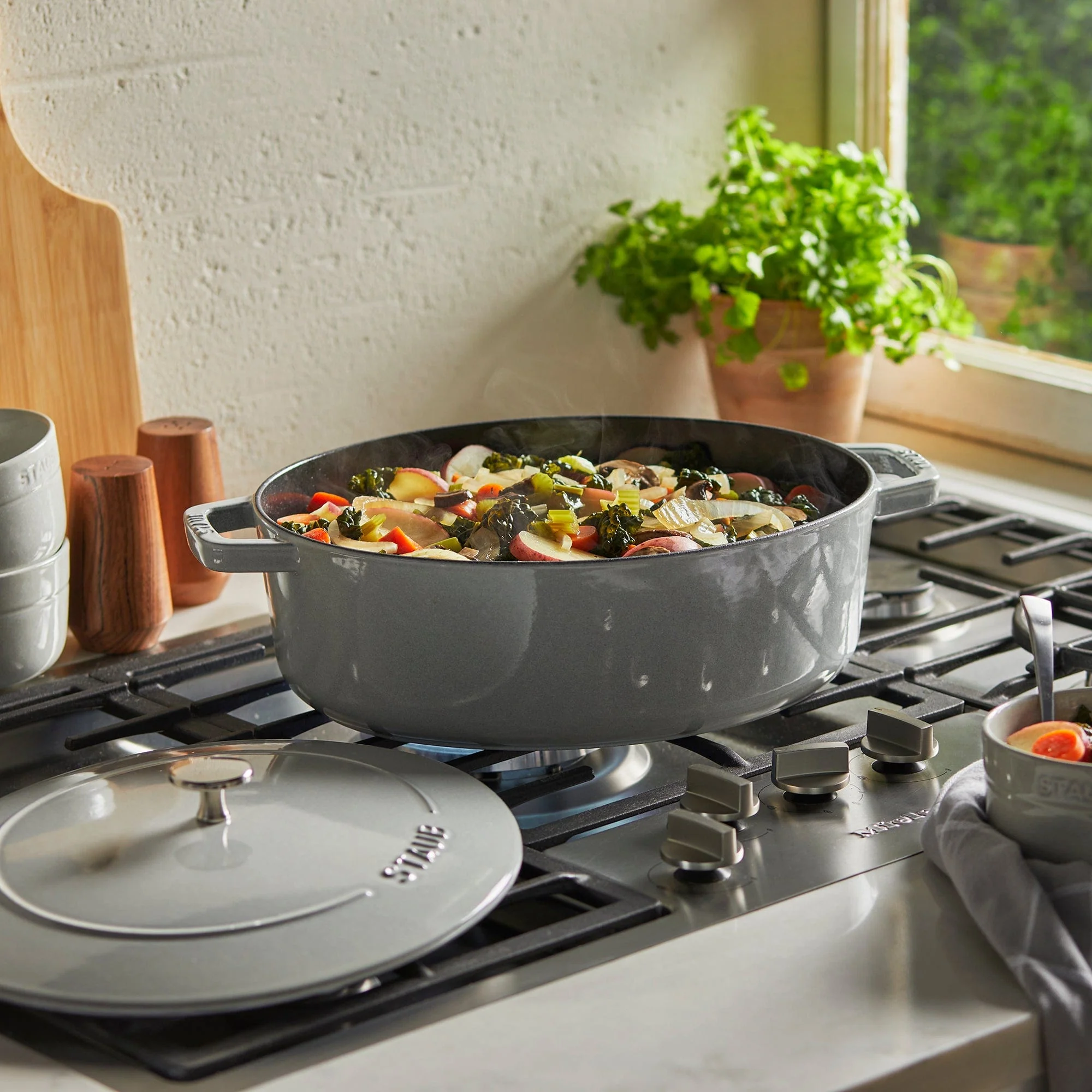 Staub Cast Iron 6.25-qt Shallow Oval Dutch Oven - Graphite - Image 2