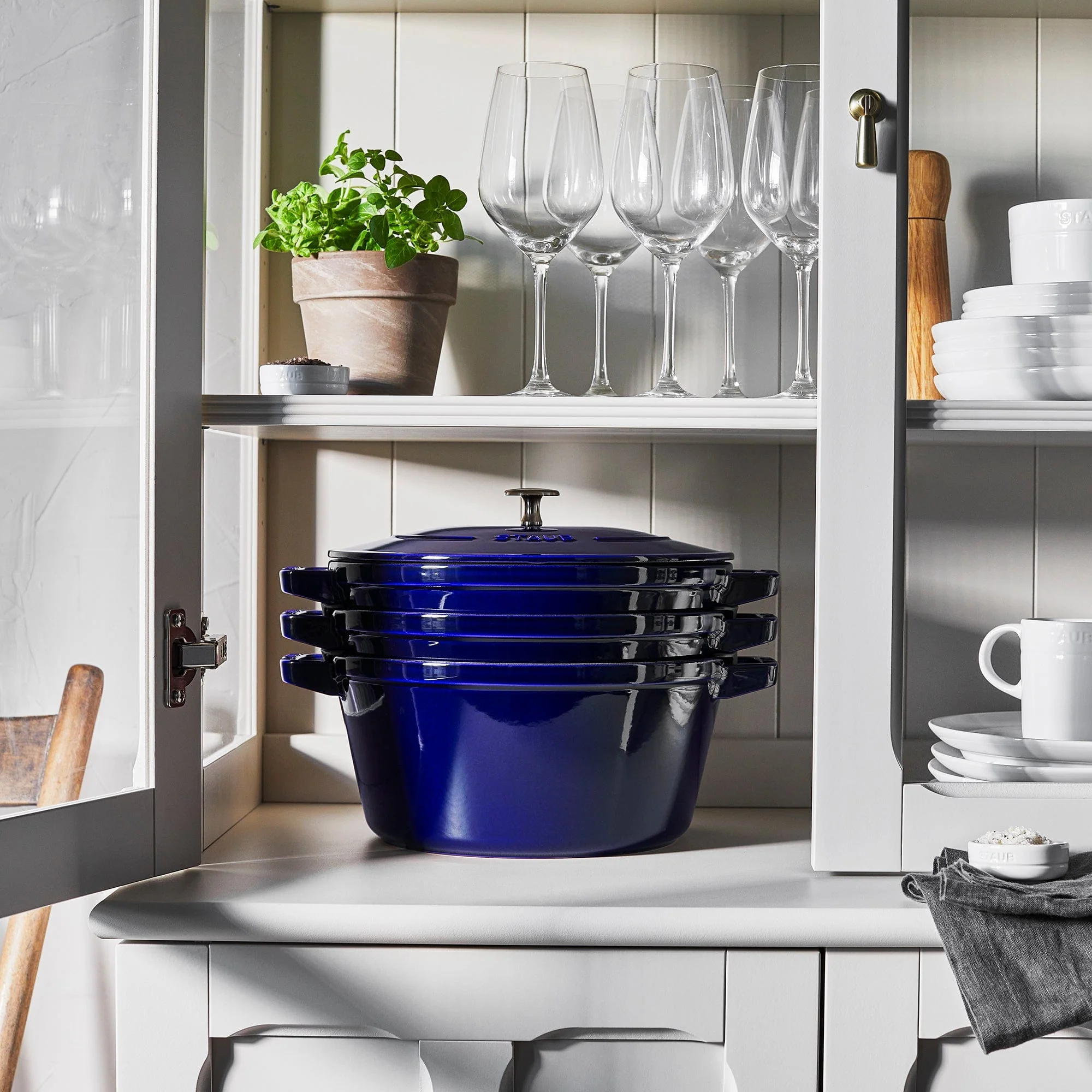 Staub Cast Iron Set 4-pc, Stackable Space-Saving Cookware Set, Dutch Oven with Lid, Dark Blue - Image 8