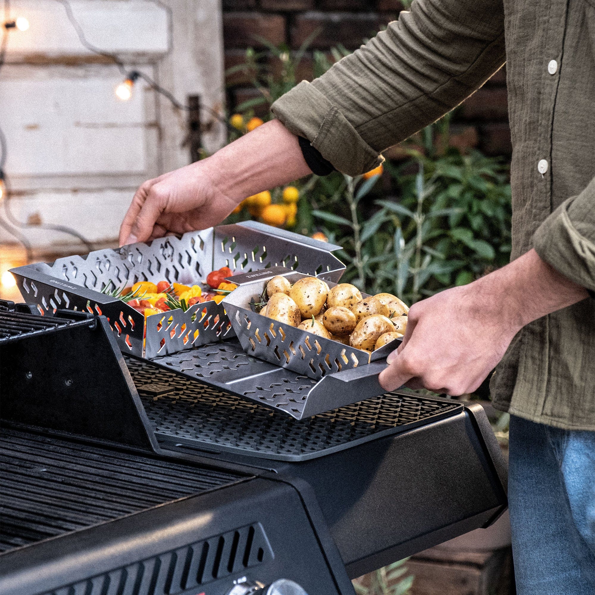 Zwilling BBQ+ Stainless Steel Grill Topper - Image 2