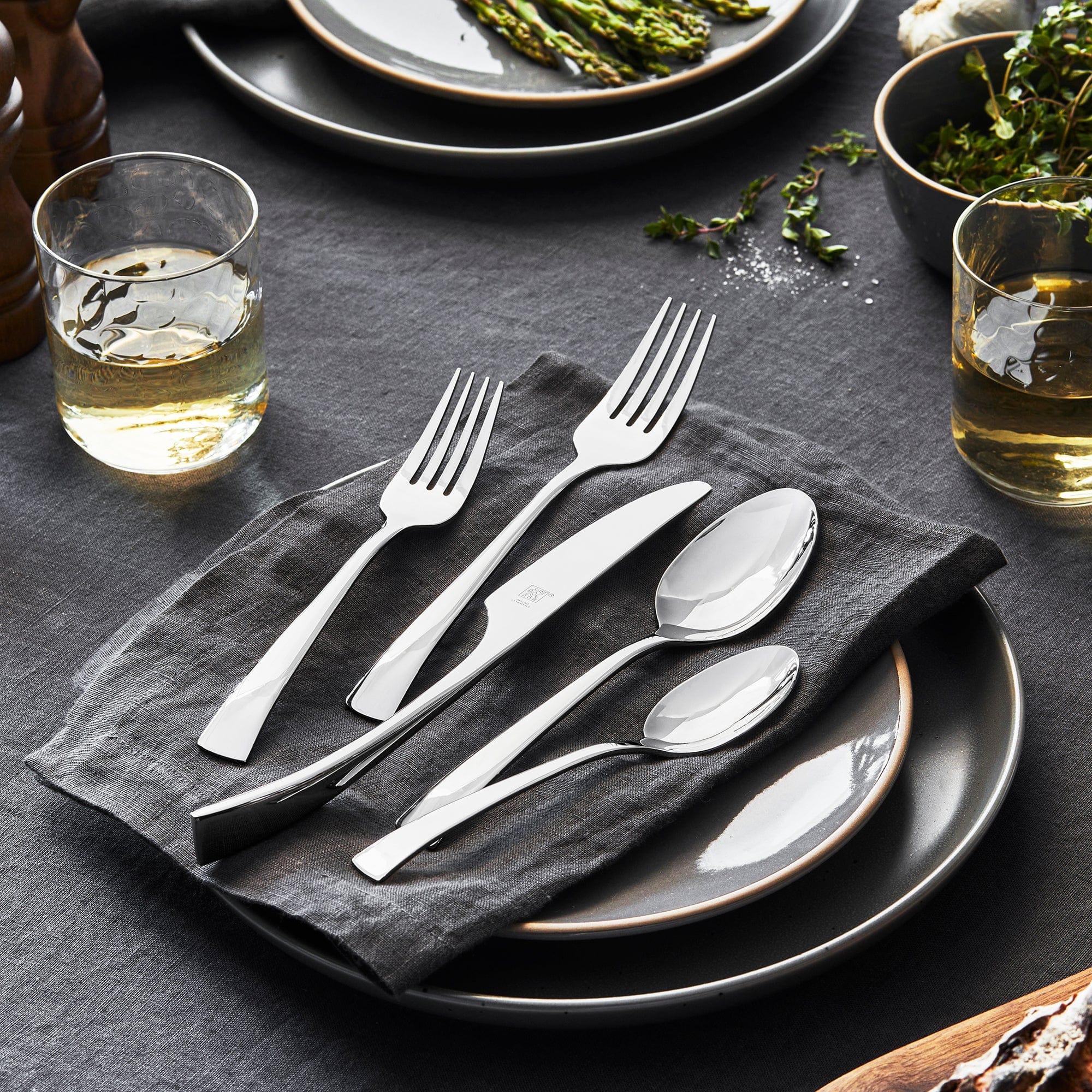 Zwilling Bellasera 45-Piece Flatware Set - Image 4