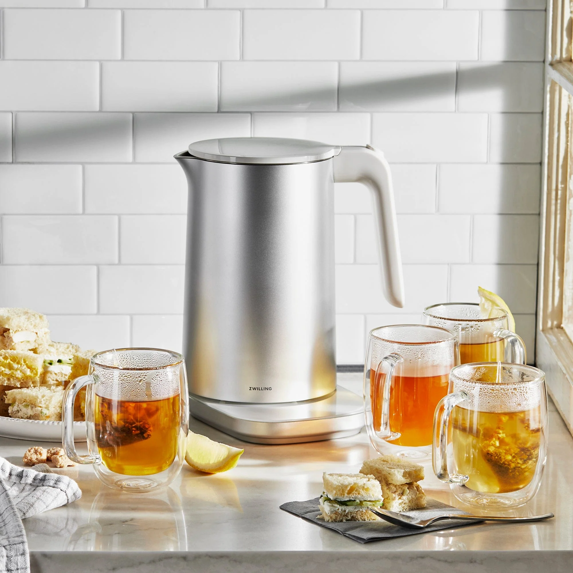 Zwilling Enfinigy 1.5-Liter Cool Touch Stainless Steel Electric Kettle Pro, Tea Kettle, Silver - Image 4