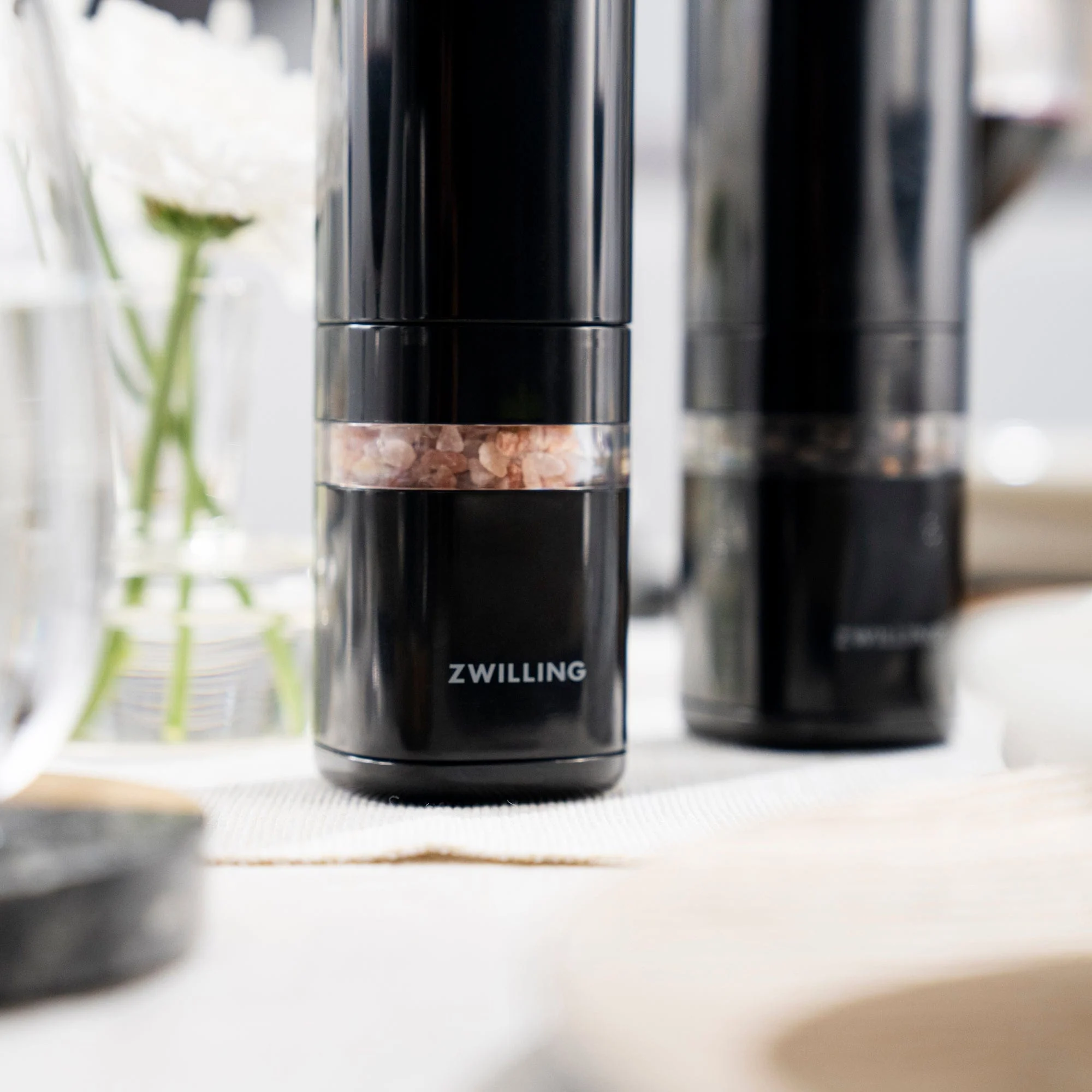 Zwilling Enfinigy Electric Salt/Pepper Mill - Black - Image 5