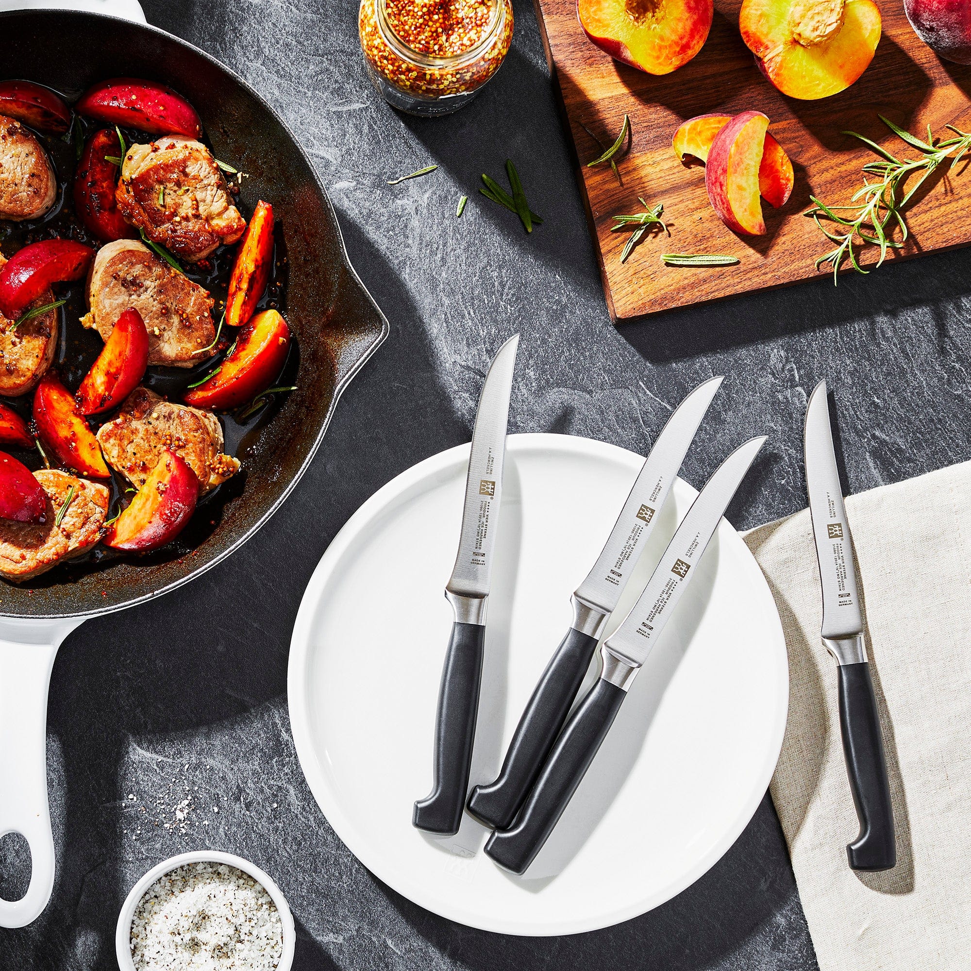 Zwilling Four Star 4-pc Steak Knife Set - Image 3