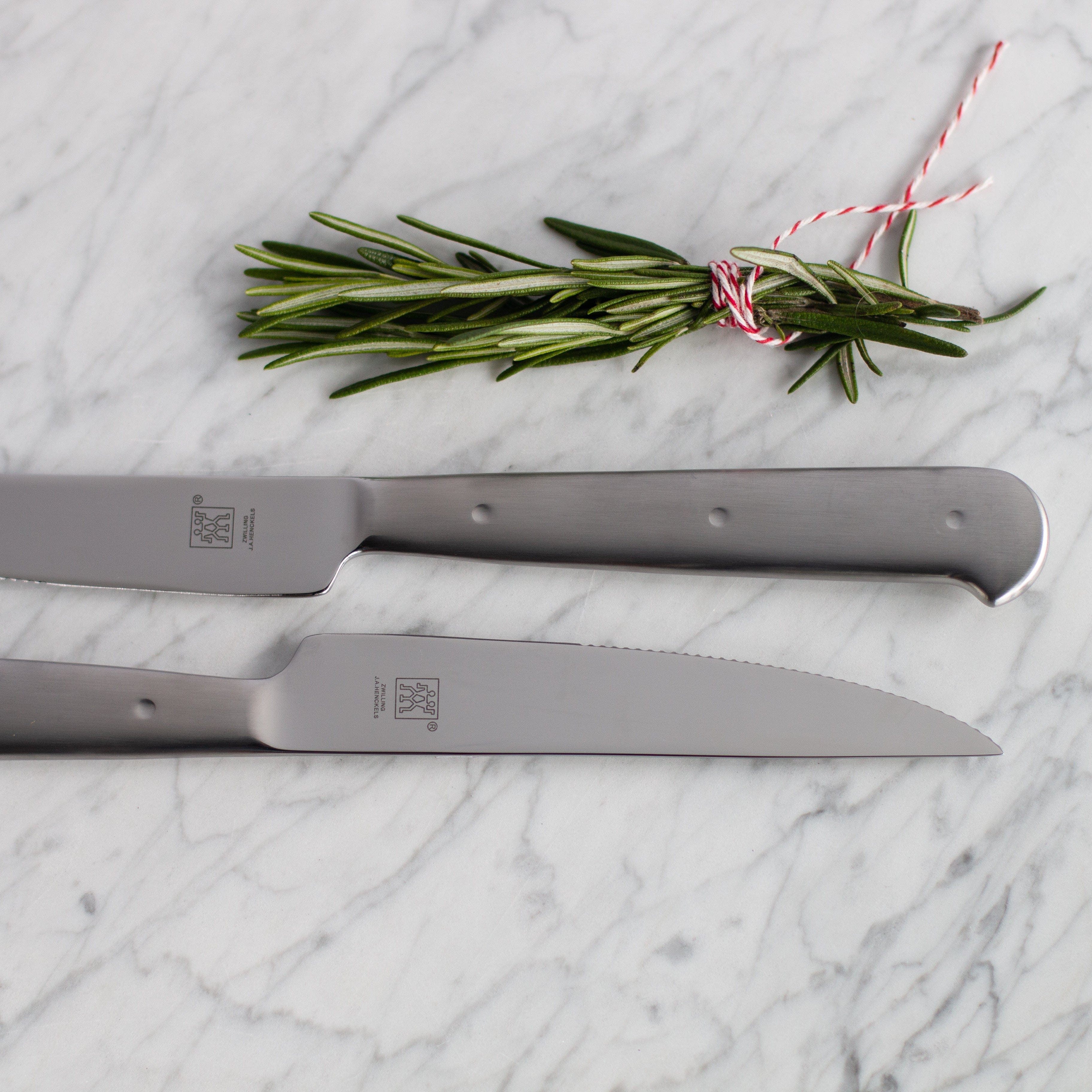 Zwilling Porterhouse Razor-Sharp Steak Knife Set of 8 with Black Presentation Case, Gift Set - Image 7