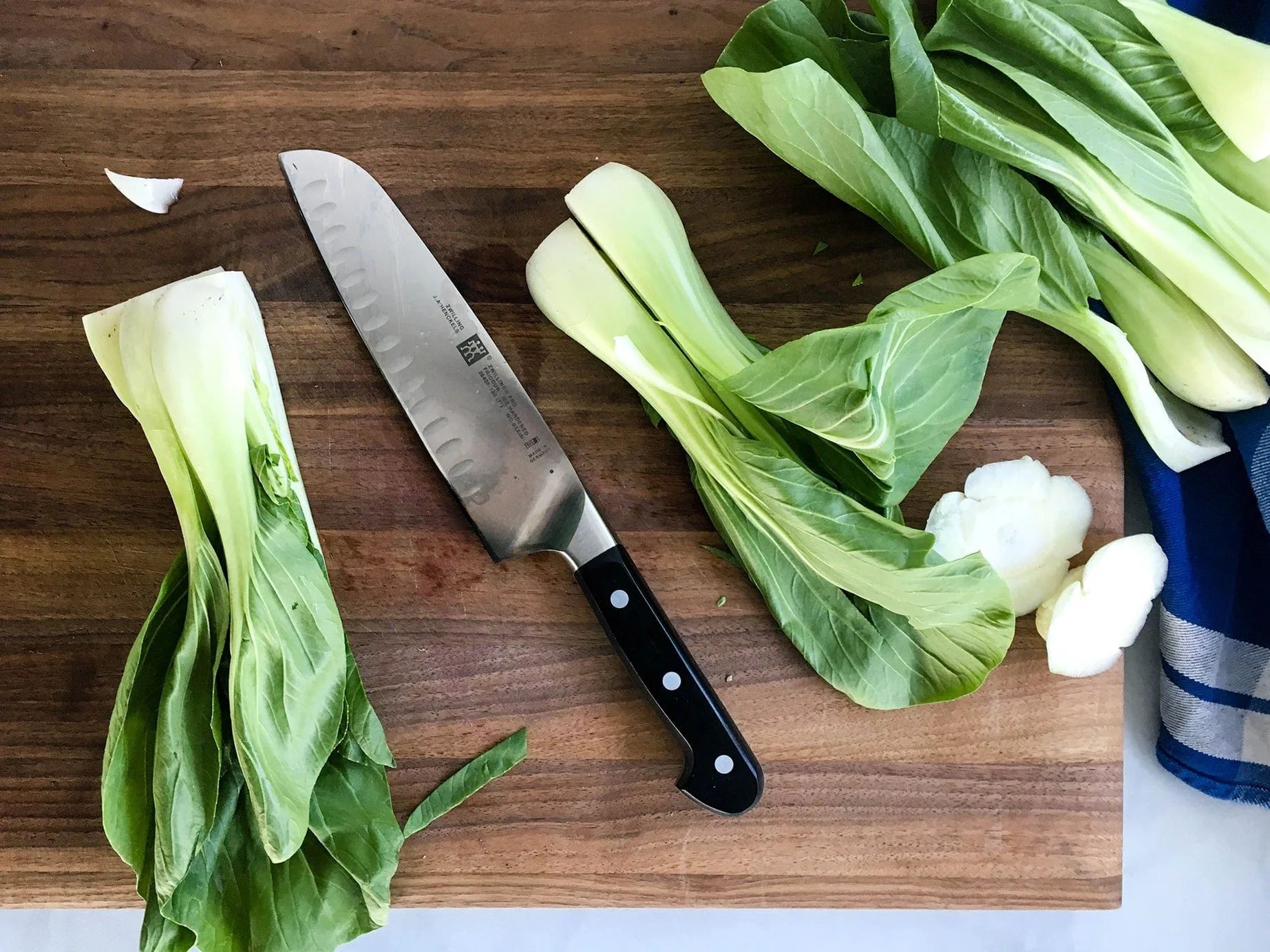 Zwilling Pro 7-inch Hollow Edge Santoku Knife - Image 3