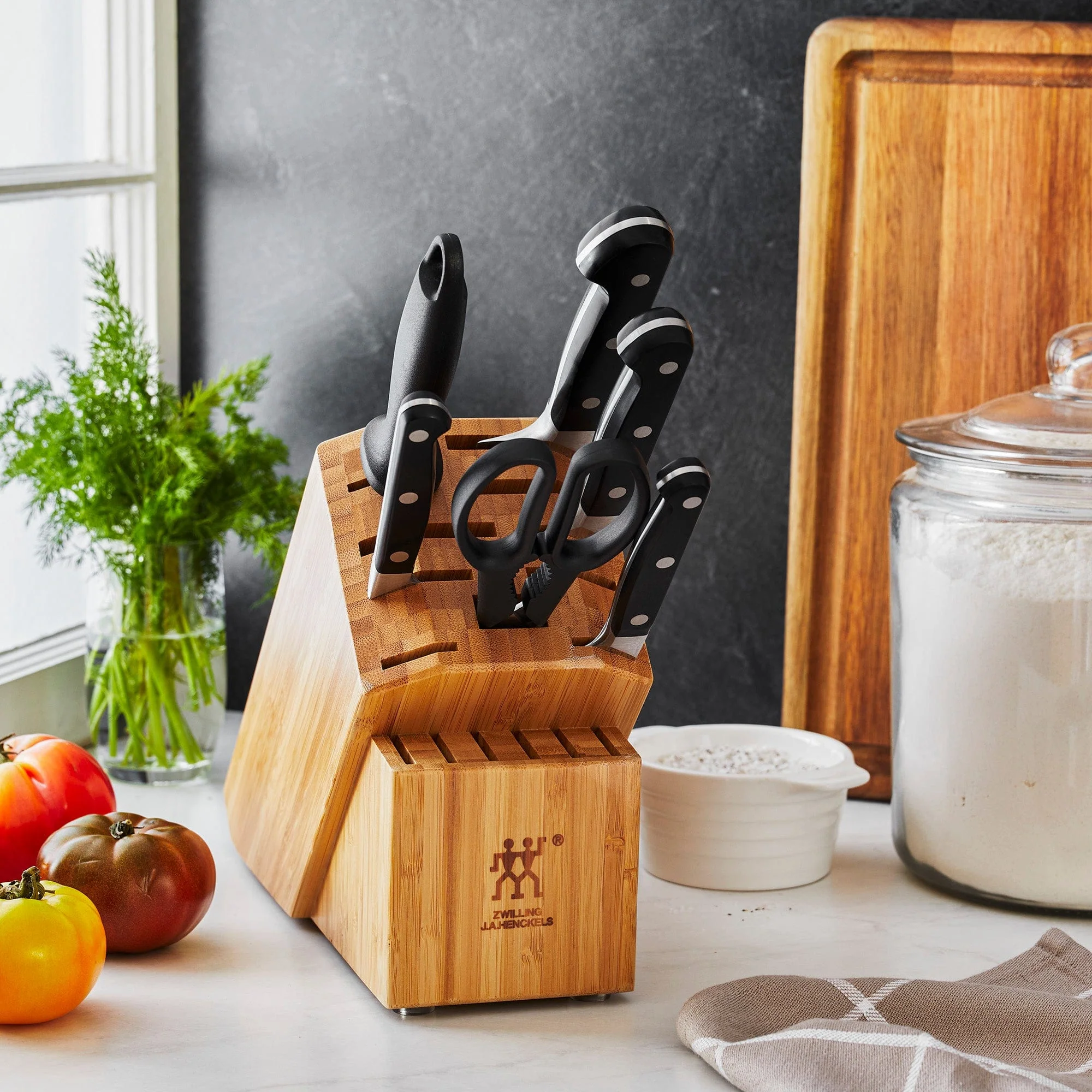 Zwilling Pro 7-pc Knife Block Set - Bamboo - Image 5