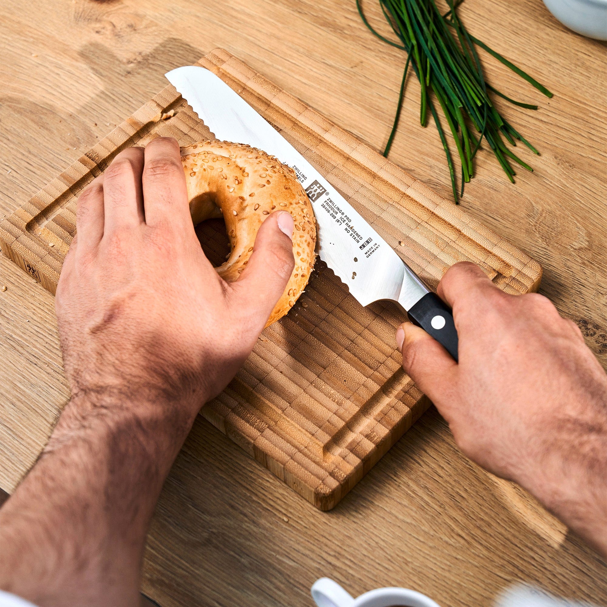 Zwilling Pro 8-inch Bread Knife - Image 4